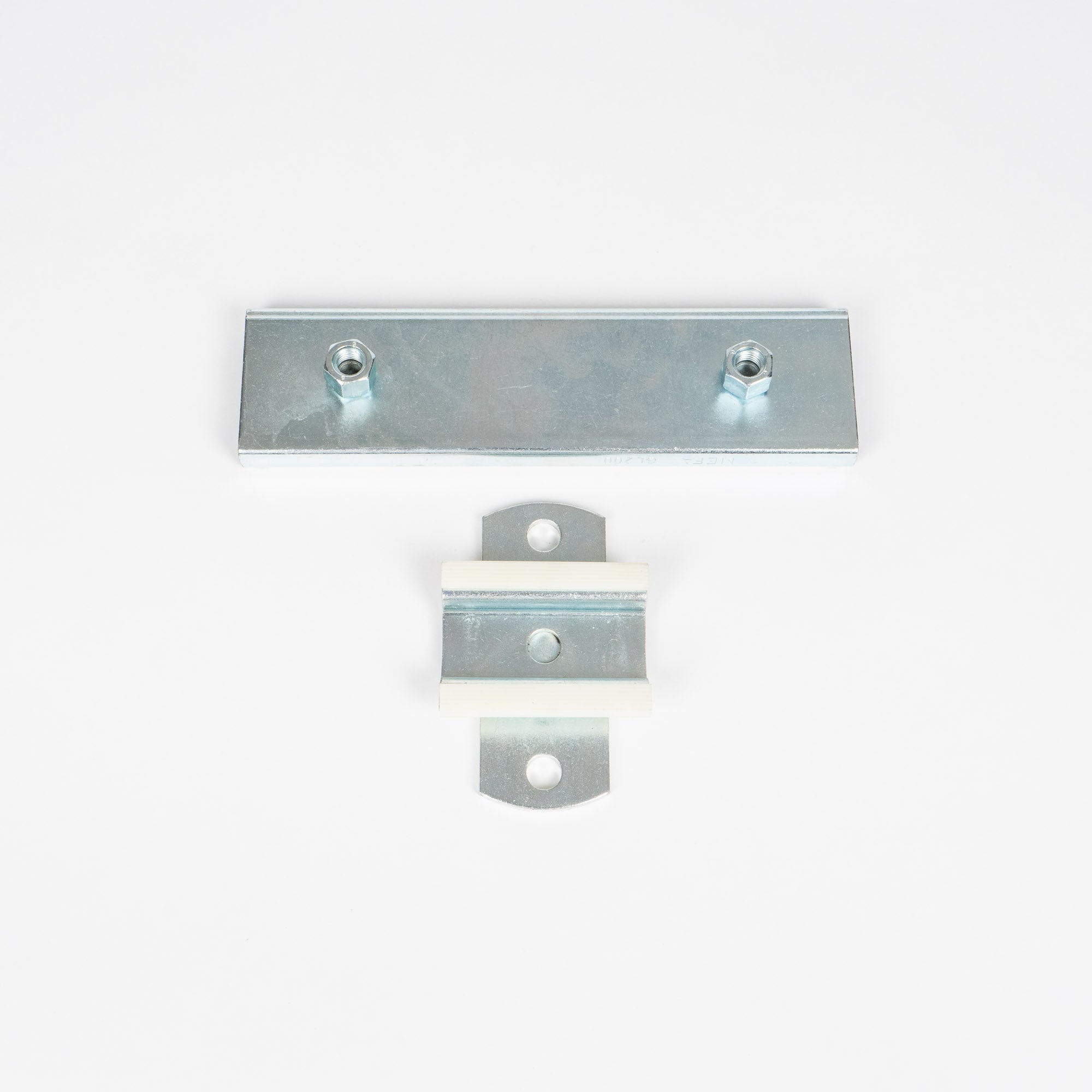 Glidebeslag med to muffer - M10 og M12 tilslutning | Erik Larsen & Søn | Beslag til rørbøjler | Foto 4