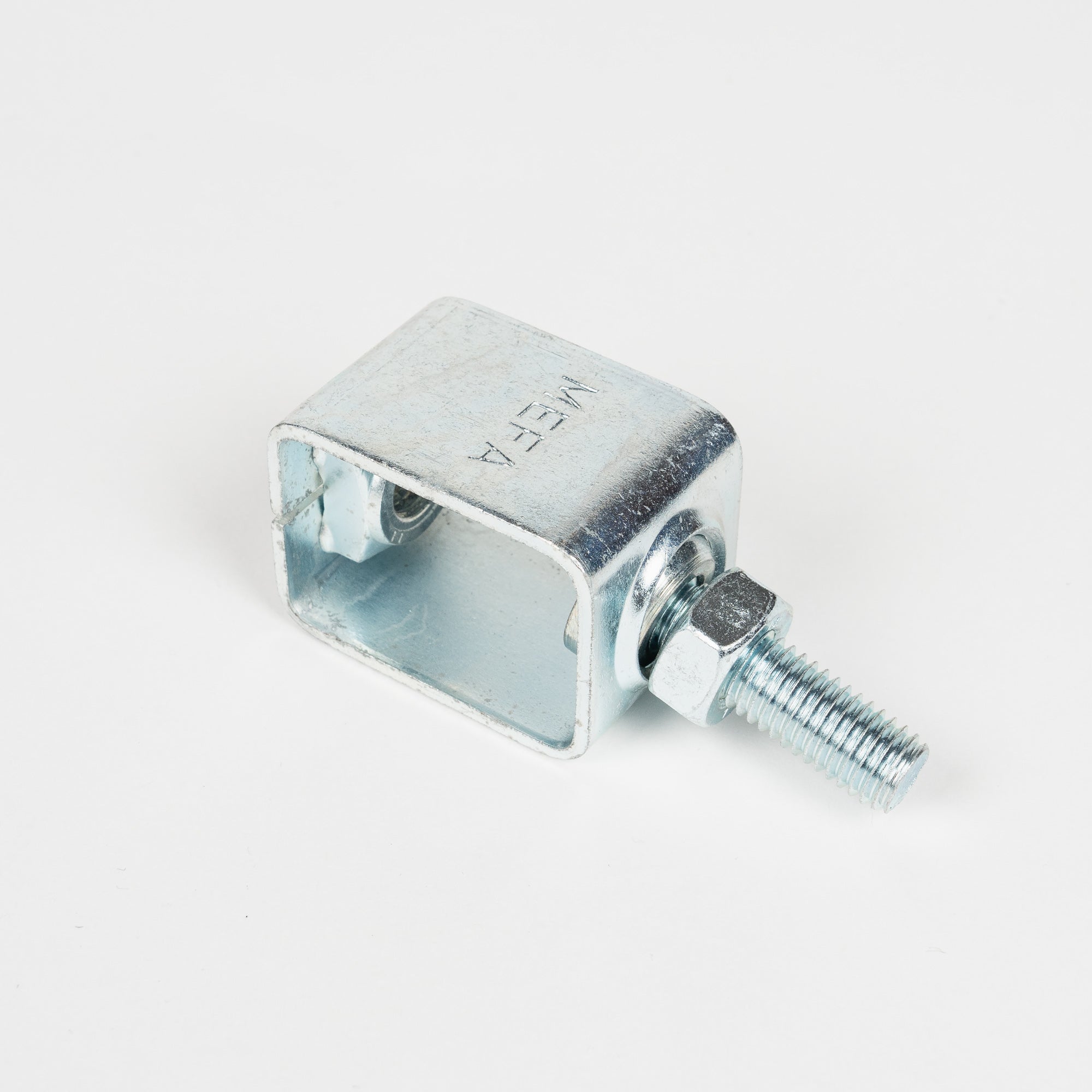 Justerbart pendulophæng | Erik Larsen & Søn | Beslag til rørbøjler | Foto 1