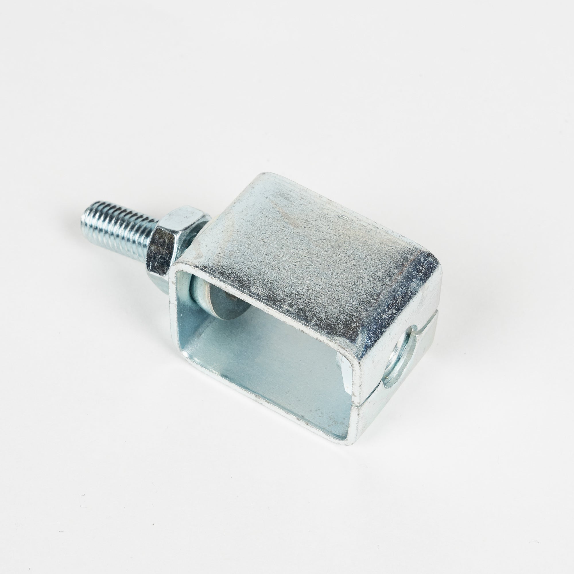 Justerbart pendulophæng | Erik Larsen & Søn | Beslag til rørbøjler | Foto 3