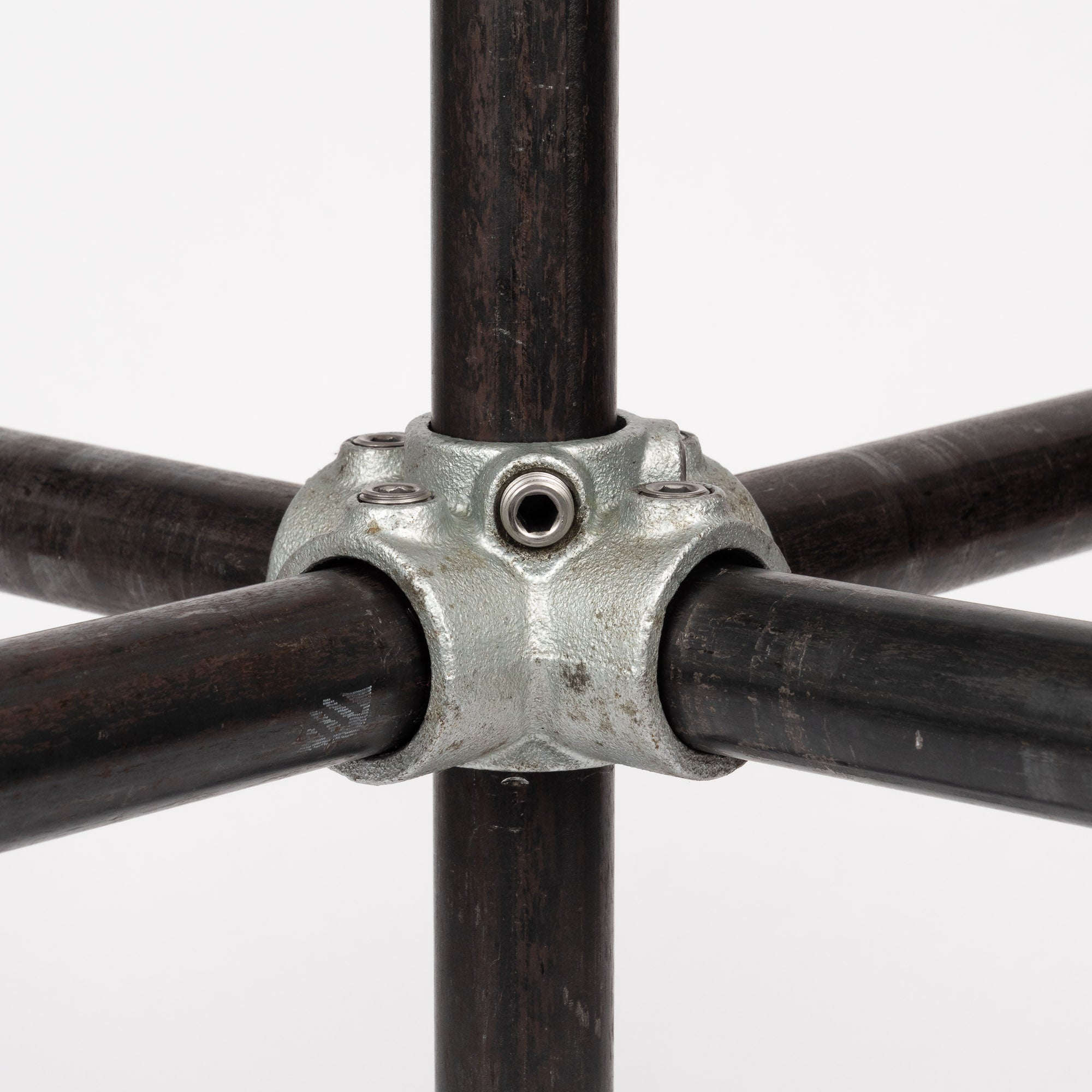 4-vejs kryds - Clarrods Clamps CL158 | Erik Larsen & Søn | Clarrods | Foto 1