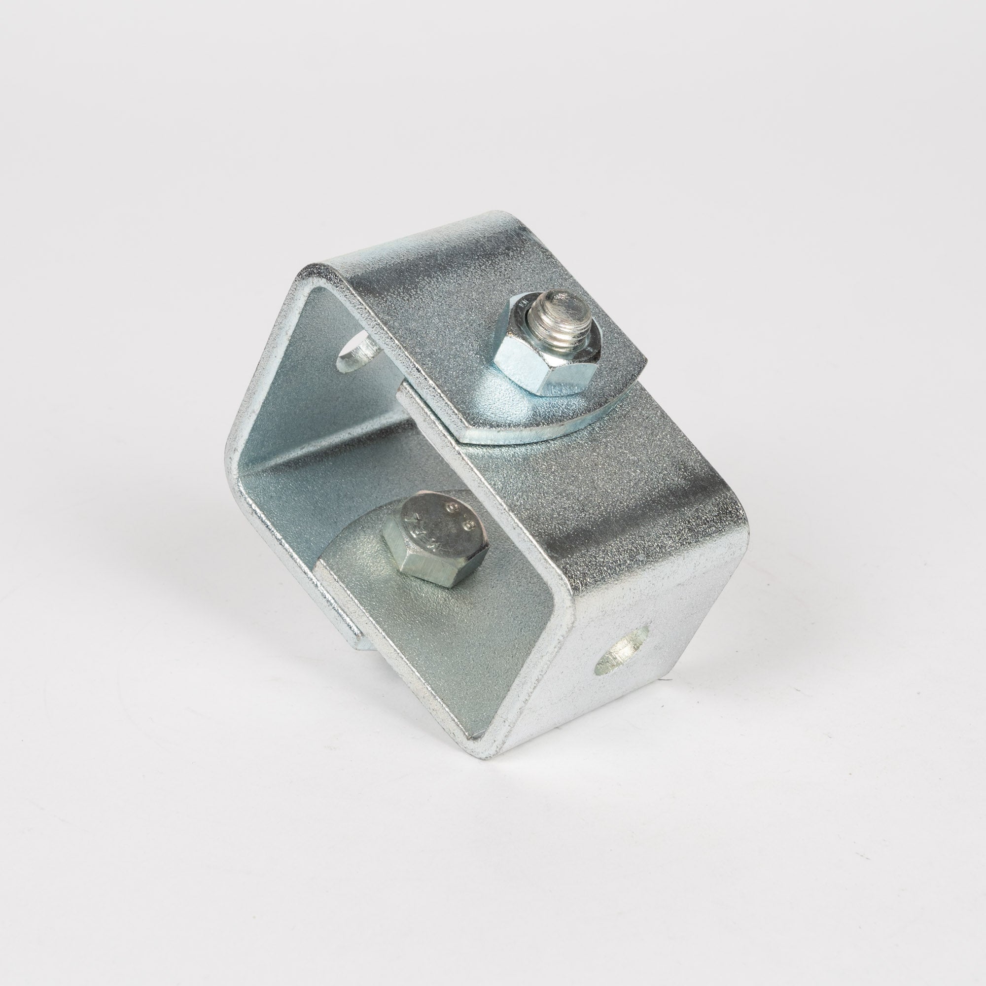 Knæled | Erik Larsen & Søn | Beslag til rørbøjler | Foto 1