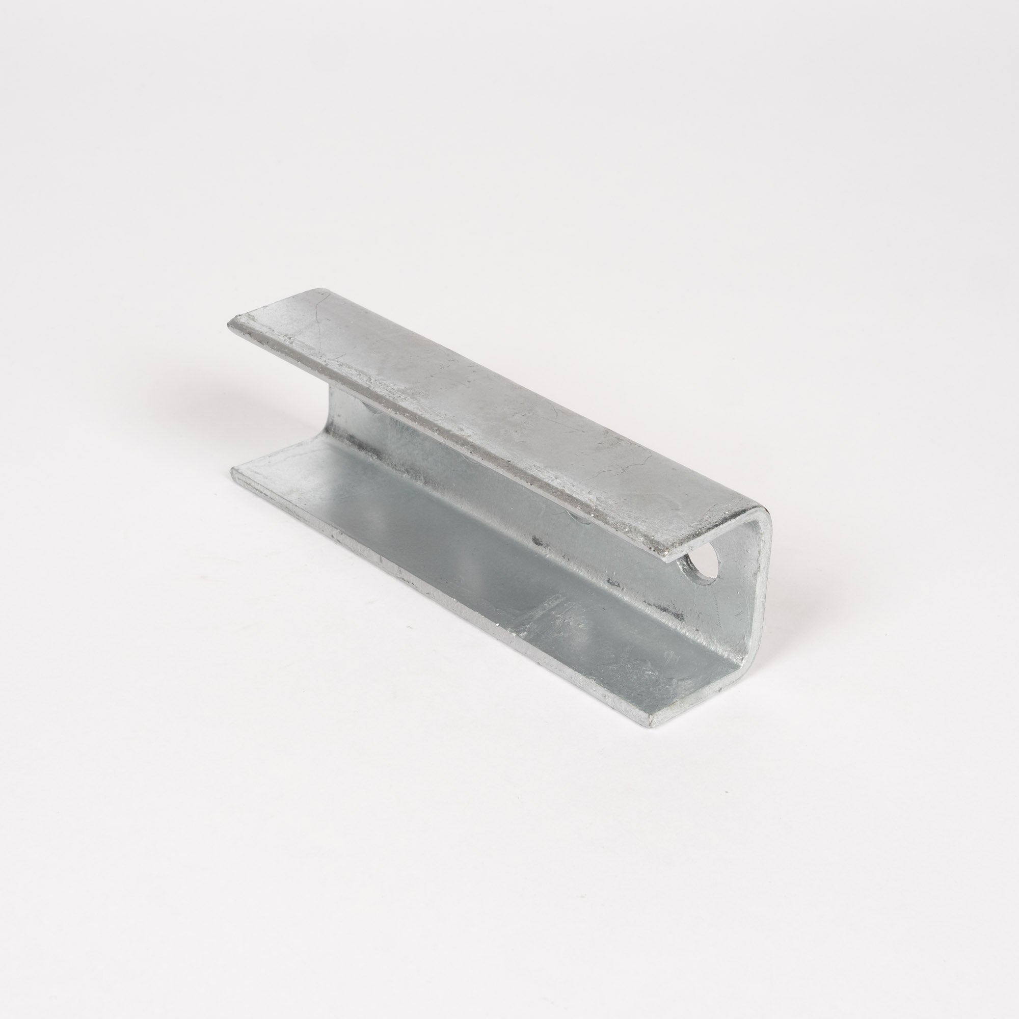P1377 - U-beslag | Unistrut | Beslag til skinnesystemer | Foto 3