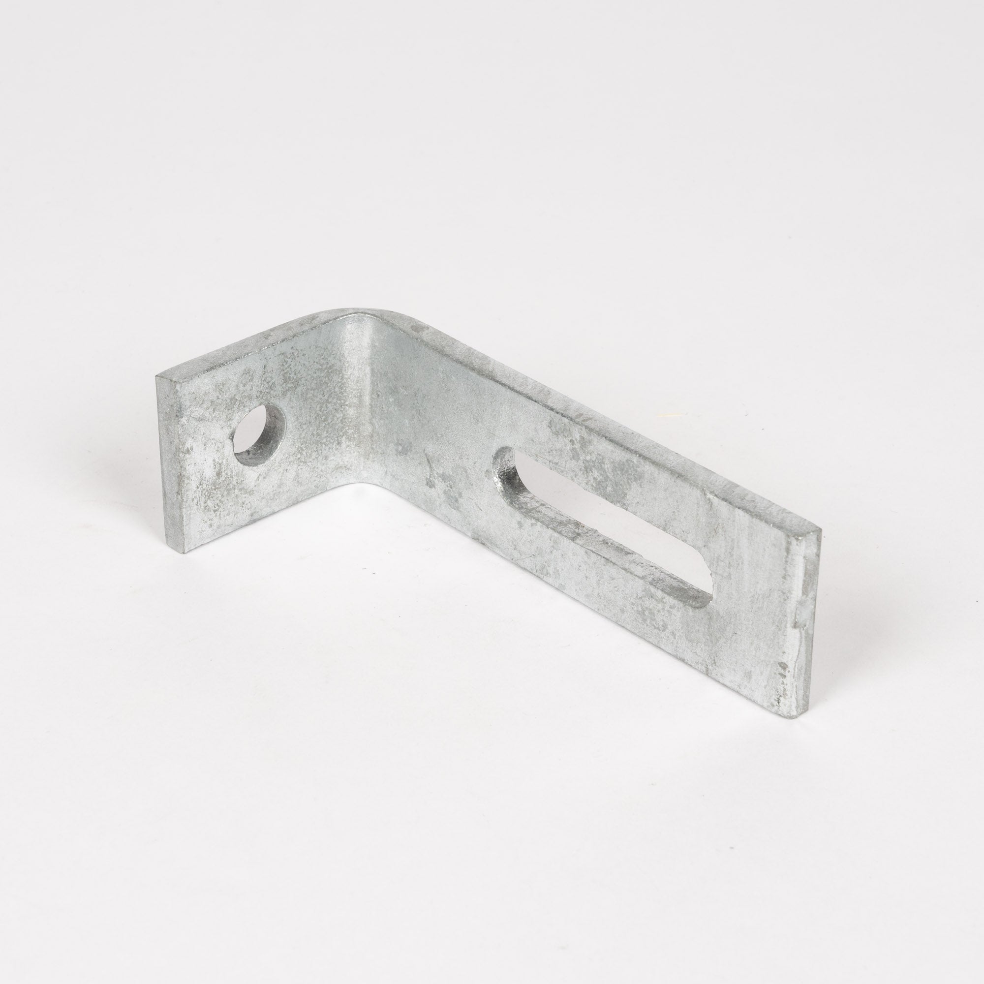 P1498 - Vinkelbeslag med slidshul 90 gr. | Erik Larsen & Søn | Beslag til skinnesystemer | Foto 3