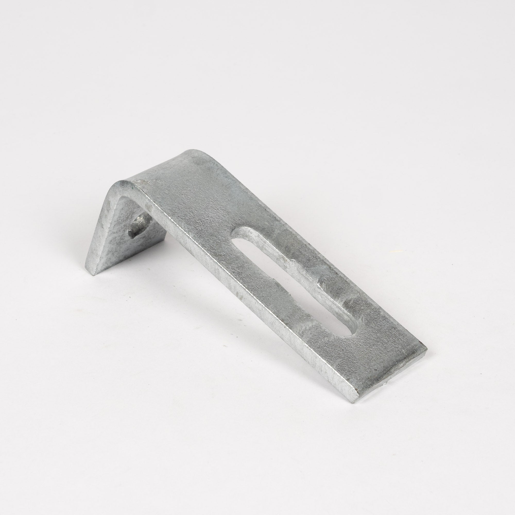 P1498 - Vinkelbeslag med slidshul 90 gr. | Erik Larsen & Søn | Beslag til skinnesystemer | Foto 4