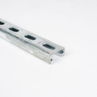 P3300 - Montageskinne m/u huller  (41x21x2,5 mm) | Unistrut | Profiler | Foto 3