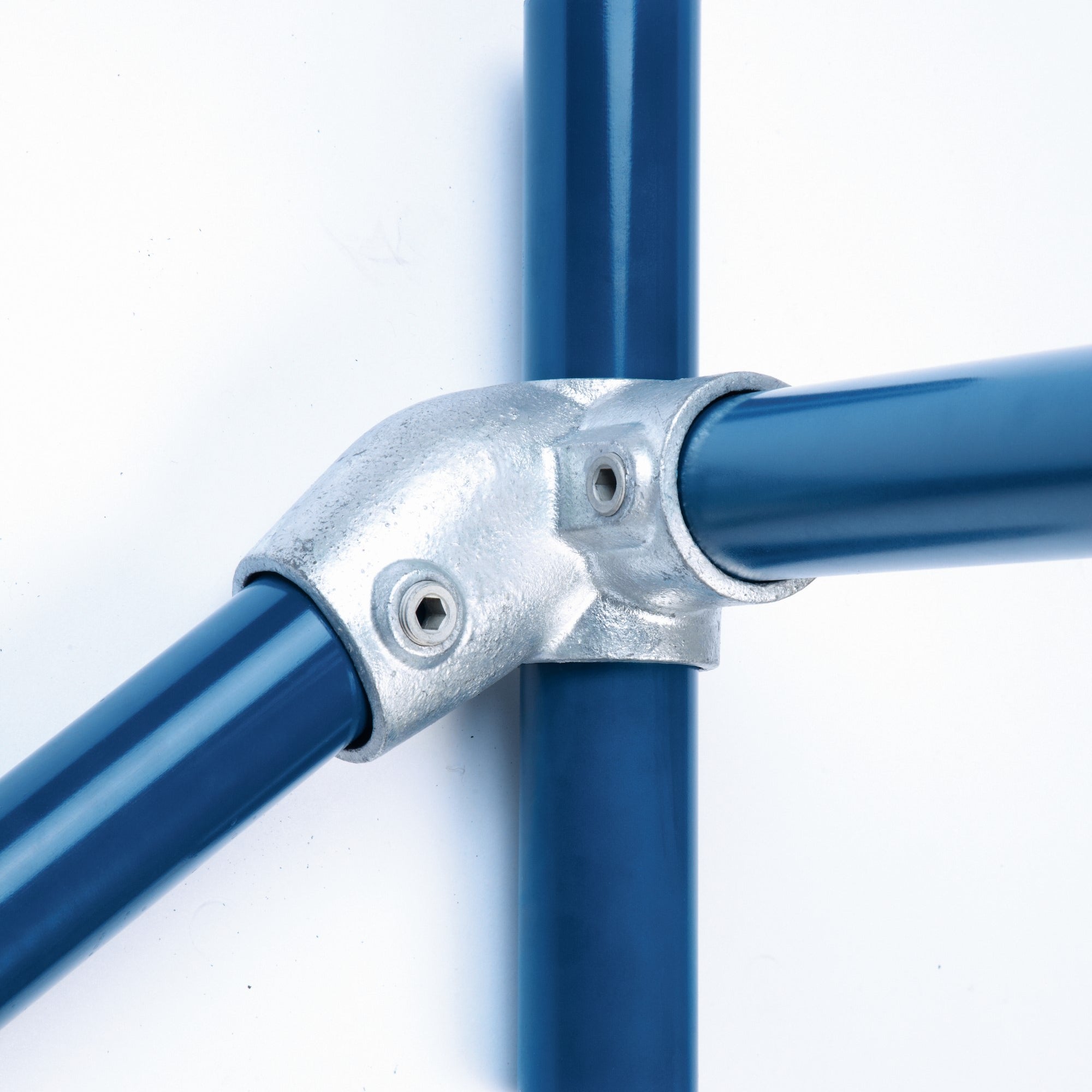 3-vejs hjørne m/justerbar ventre bøjning (30°-45°) | galvaniseret rørfitting type 321LH | Kee Klamp | pipe clamps | Erik Larsen & Søn